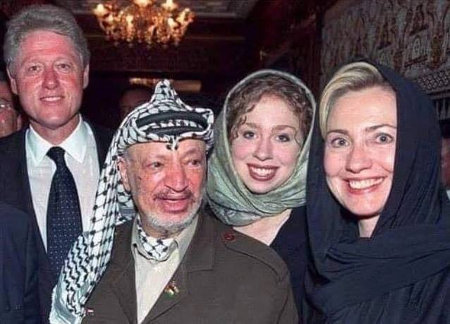 Clinton-Familie mit Arafat