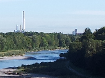 Blick von der Großhesseloher Brücke auf die Frauenkirche